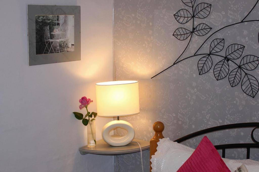 Cherubs Nest Dartmouth Room photo